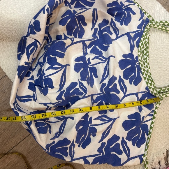 ROBERTA ROLLER RABBIT blue and white floral Bondi beach tote - Picture 9 of 10